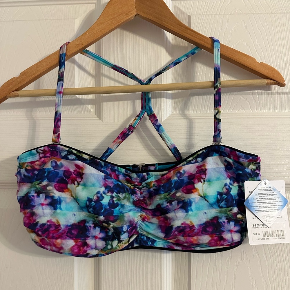 NWT Athleta Bikini Swim Bathing Suit Top 36D/DD